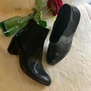 Anne Klein Black Leather Ankle Booties with Block Heel
